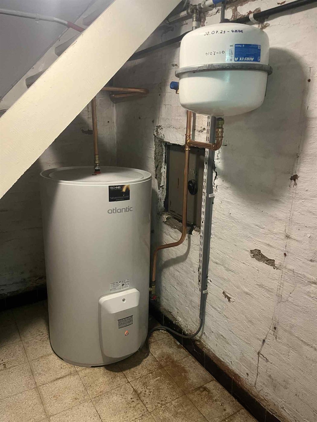 Vervanging van een oude elektrische boiler door een nieuw toestel
